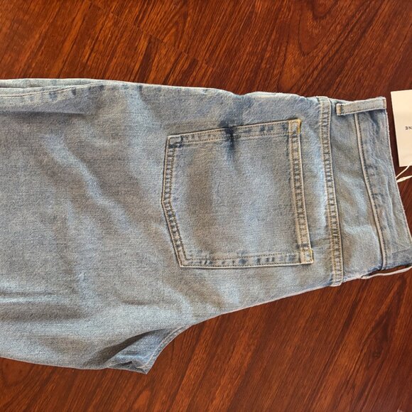 Everlane Women's OG Baggy Jean Short in Light Indigo, Size 27 - Picture 4 of 6